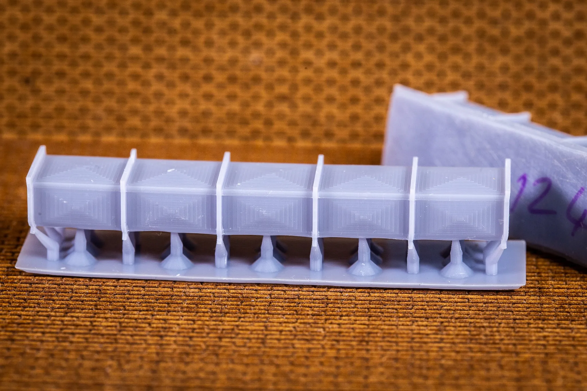 Air conditioner duct 5 section 60L 12w 8h - HO Scale