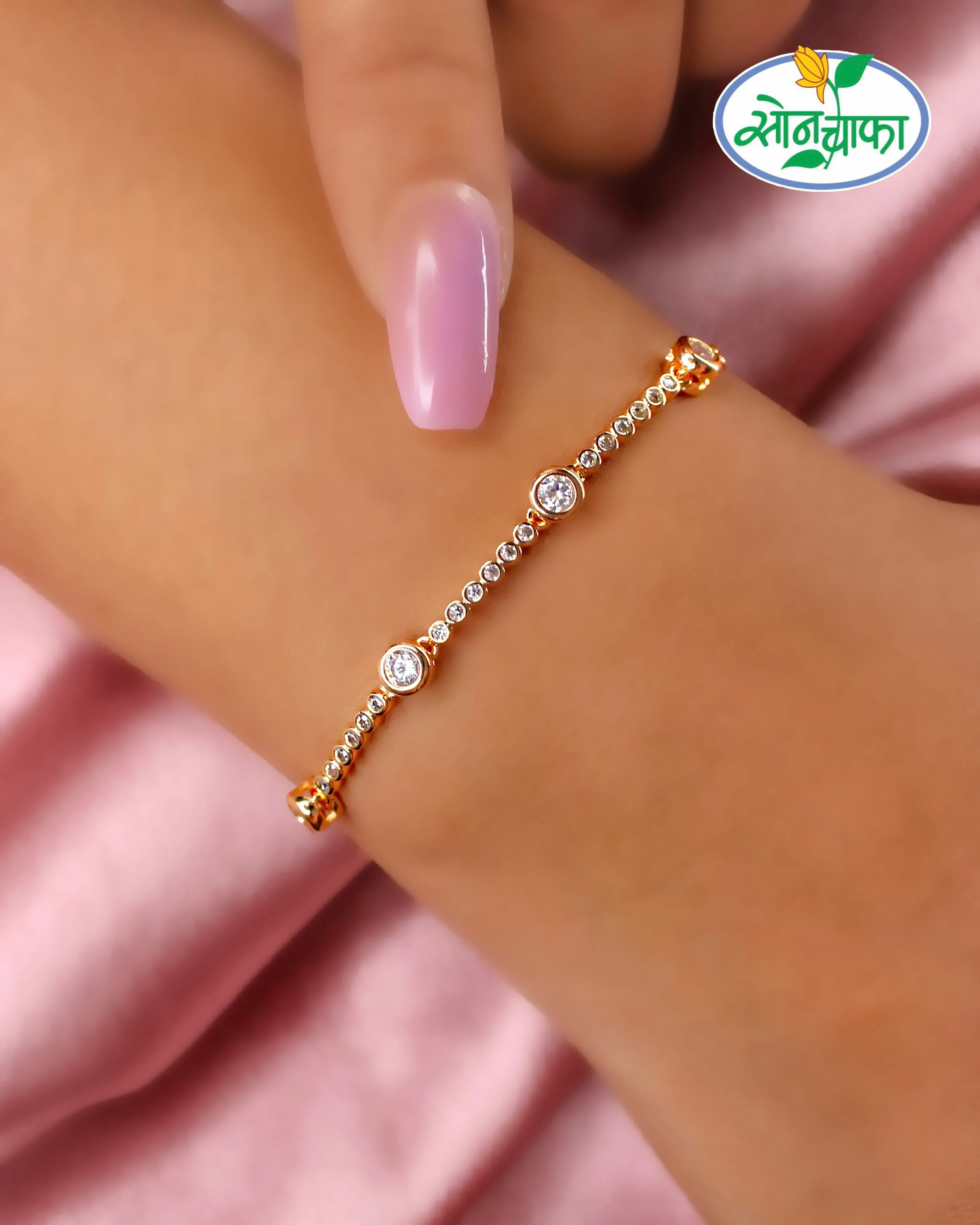 BEAUTIFUL DIAMOND BRACELET