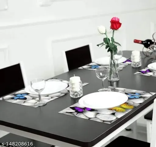Beautiful dinning & place mats