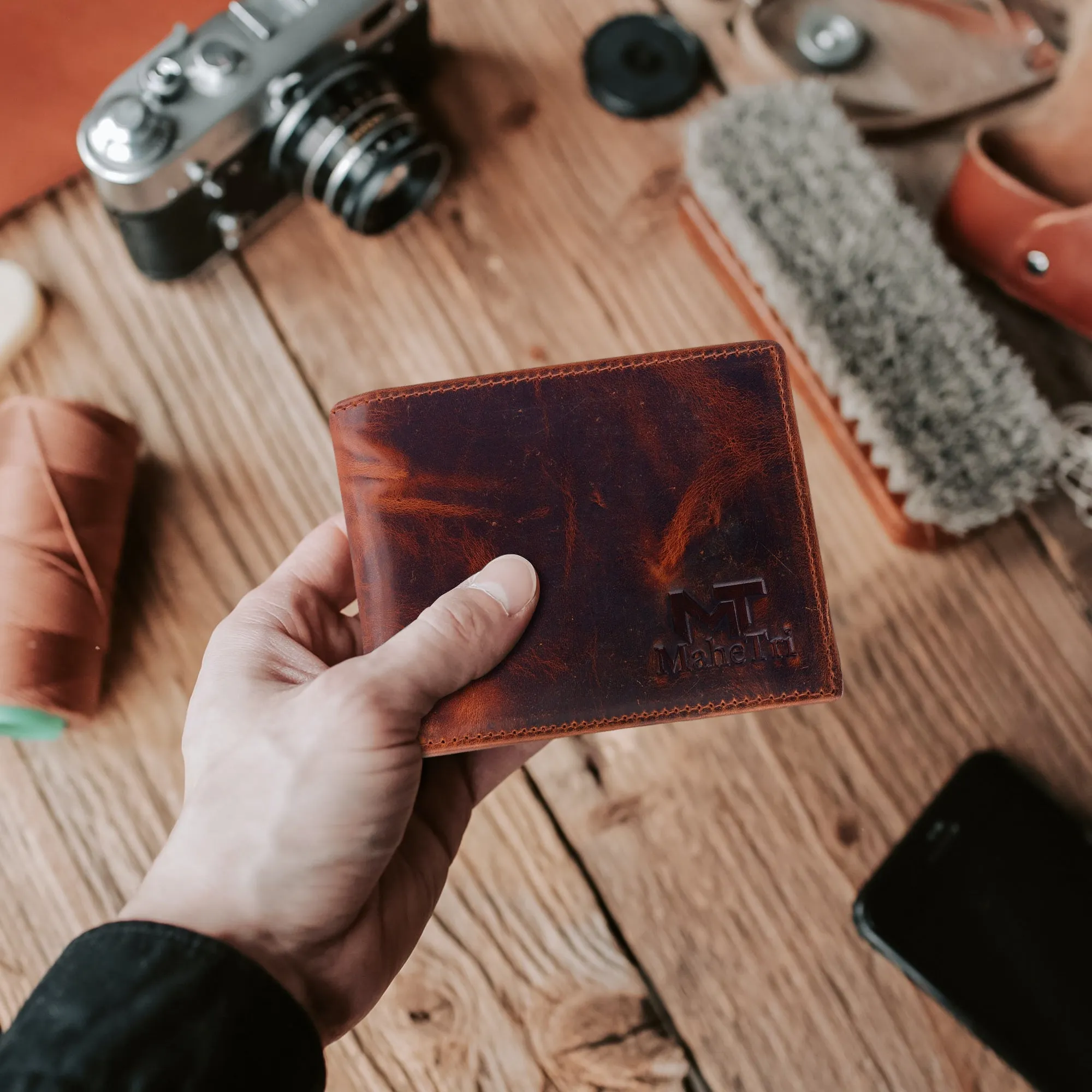 Bi-fold Dark Brown Leather Wallet