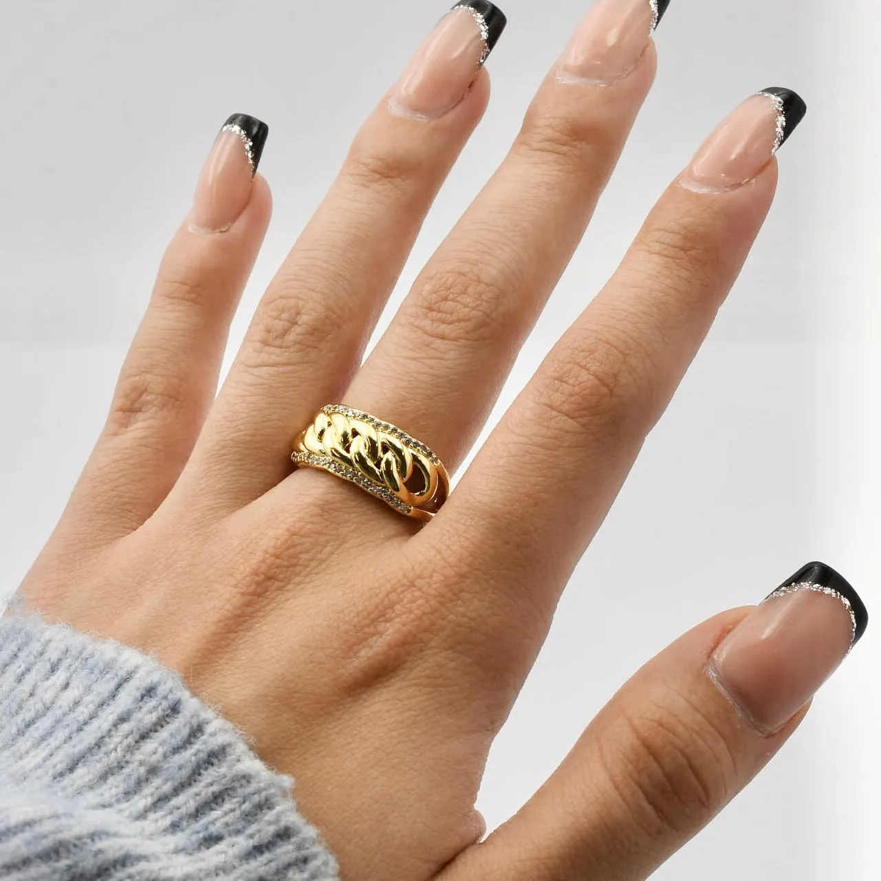 Chains of Love Ring P7