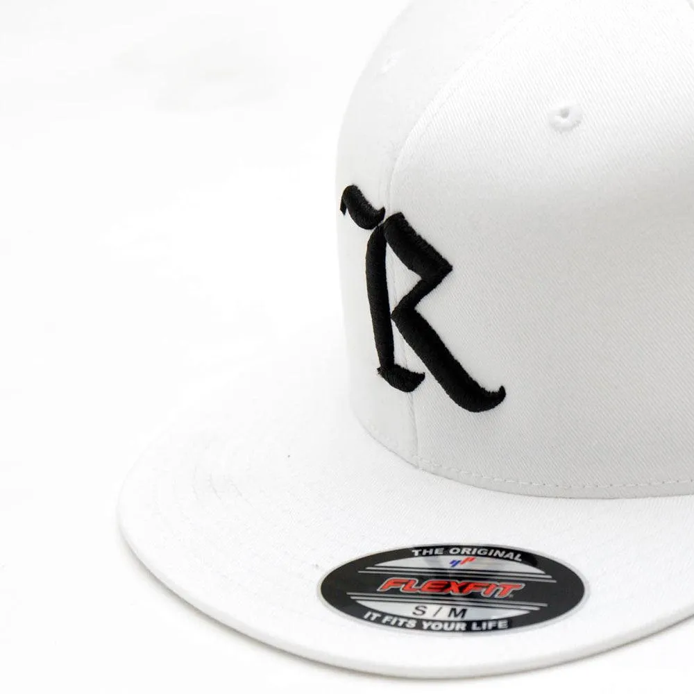 Classic Flexfit Pro On-Field Baseball Cap [WHITE X BLACK]