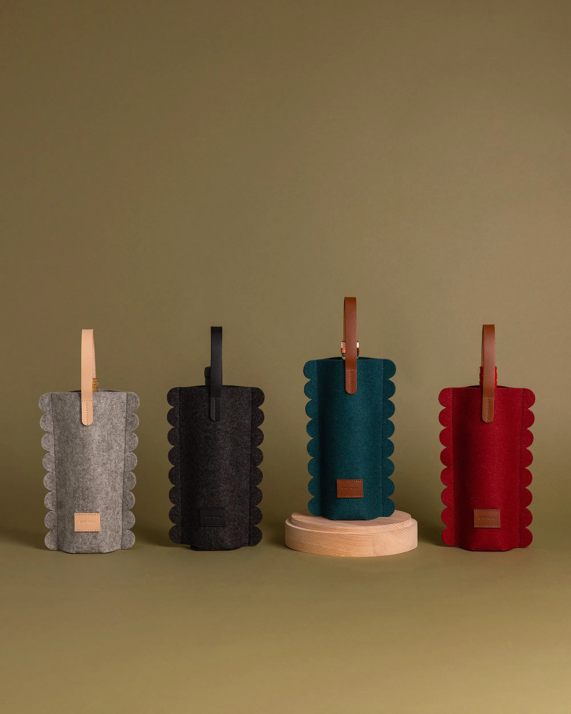 Deco Edge Merino Wool Bottle Bag