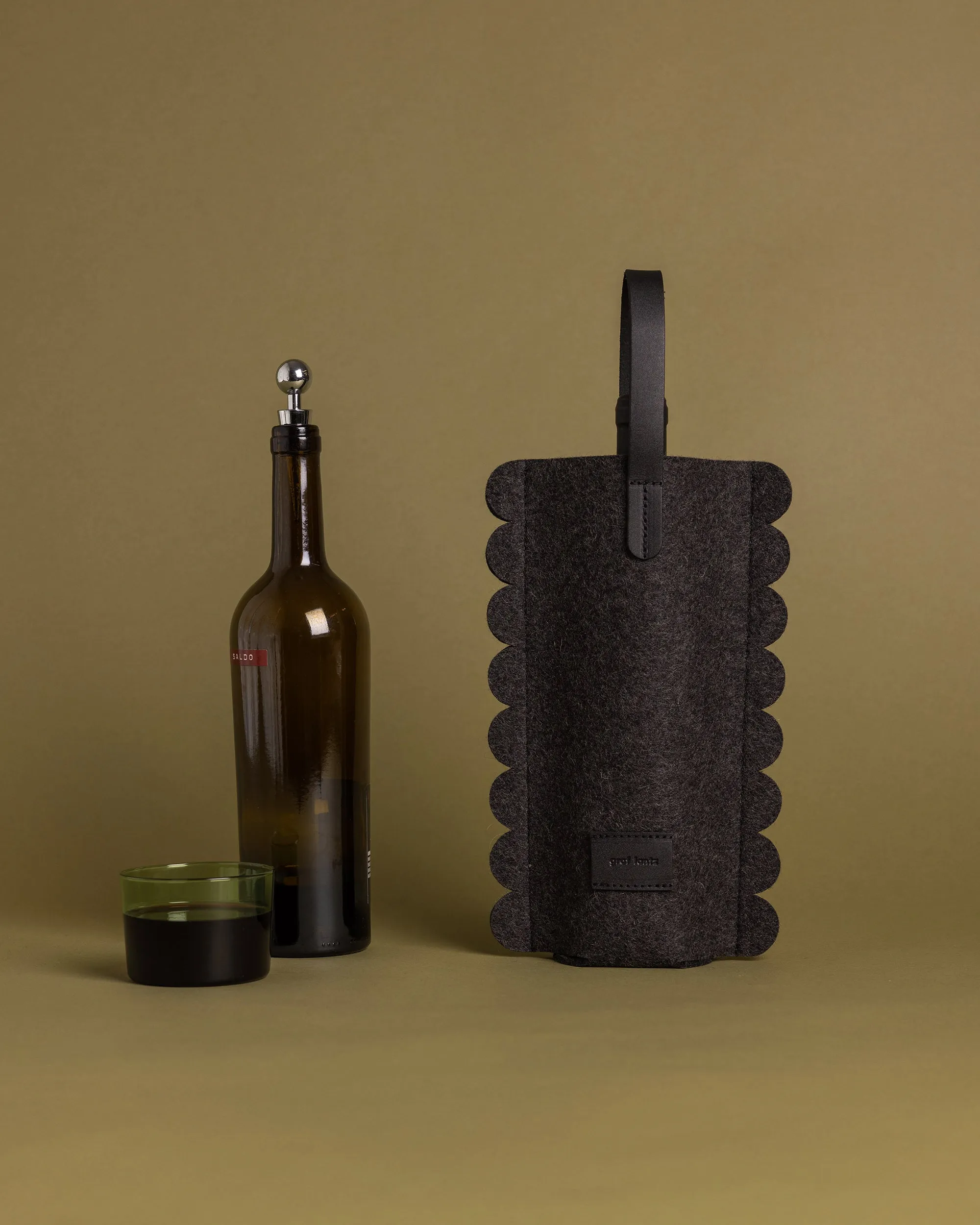 Deco Edge Merino Wool Bottle Bag
