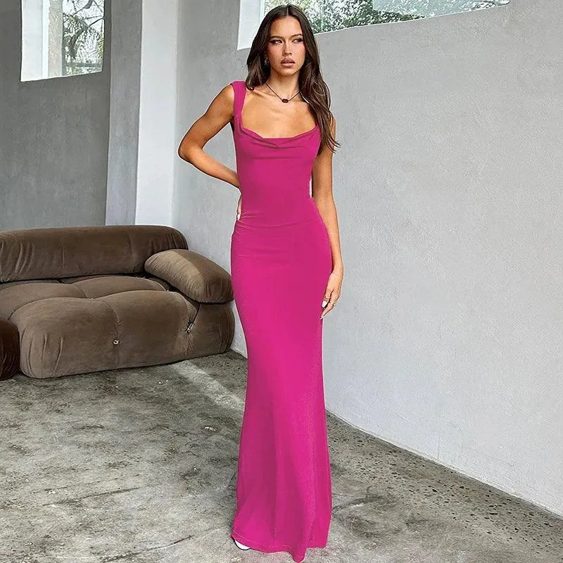 Elegant Backless Sheath Dress with Bow Details: Sophisticated Evening Wear