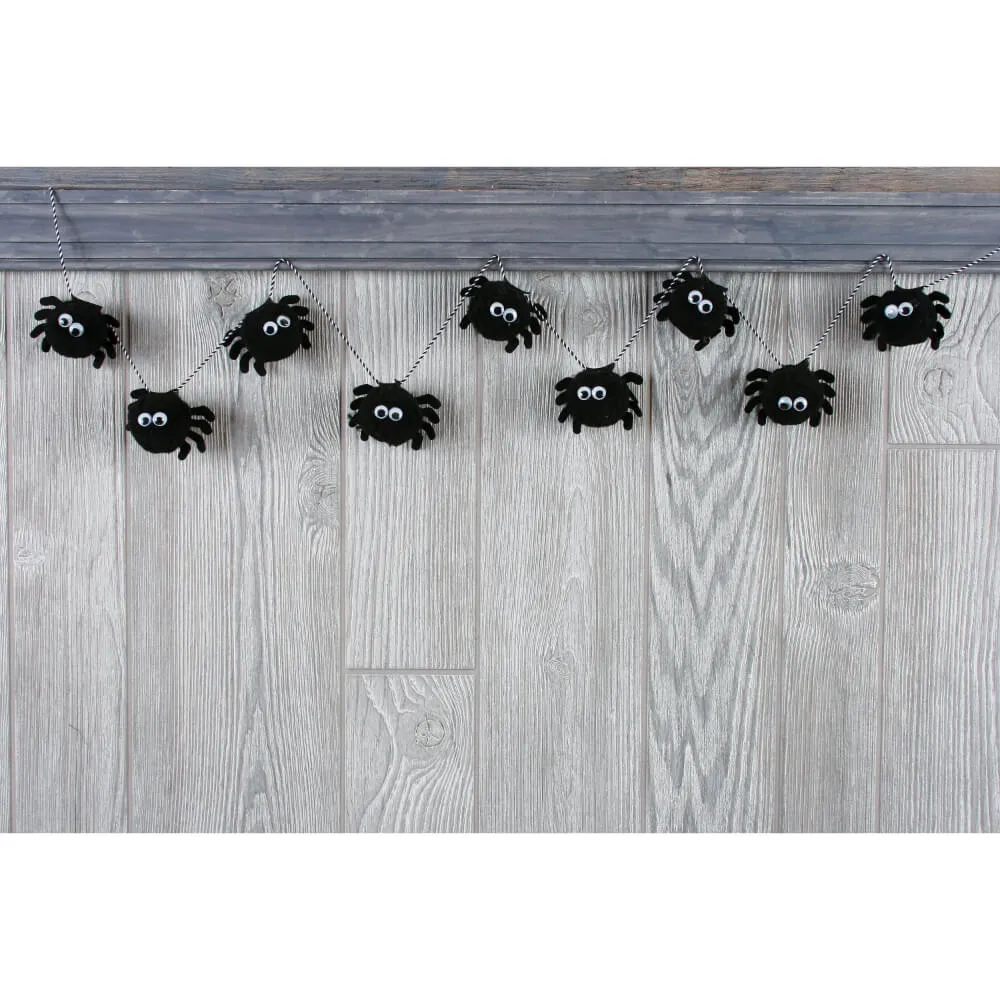 Friendly Garland Spider 6ft