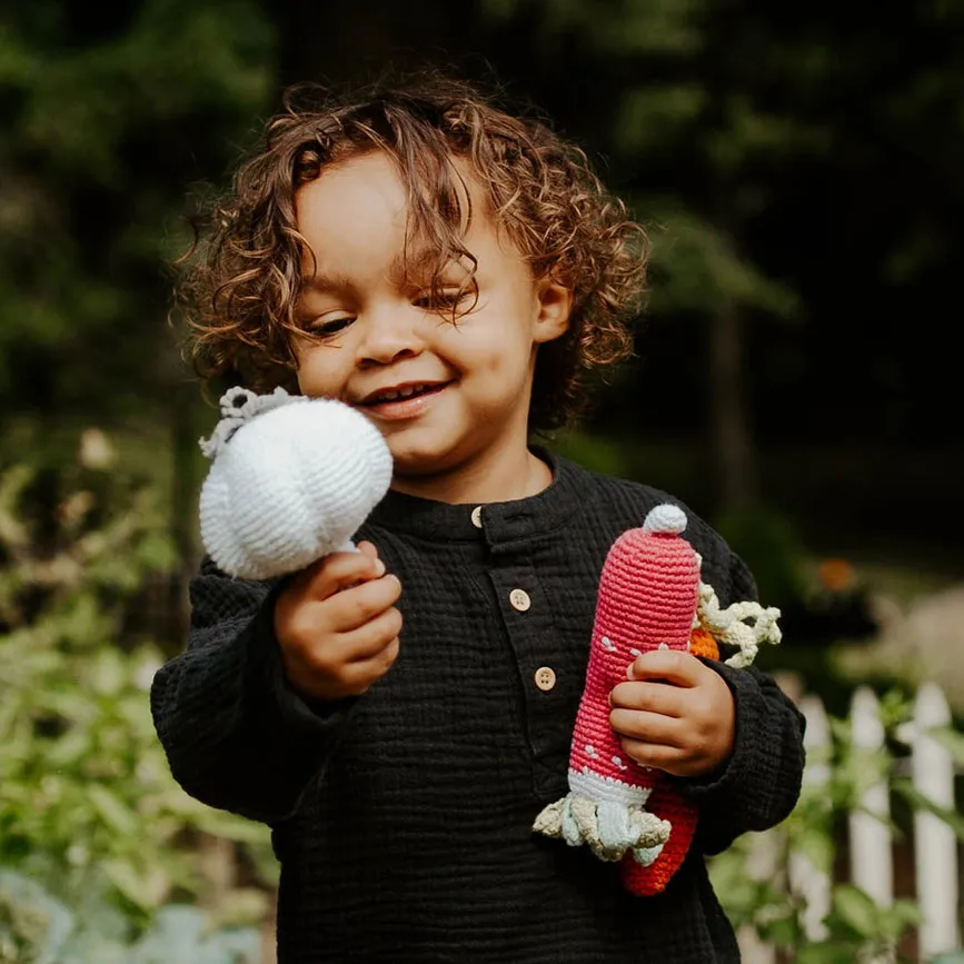 Friendly Garlic Rattle