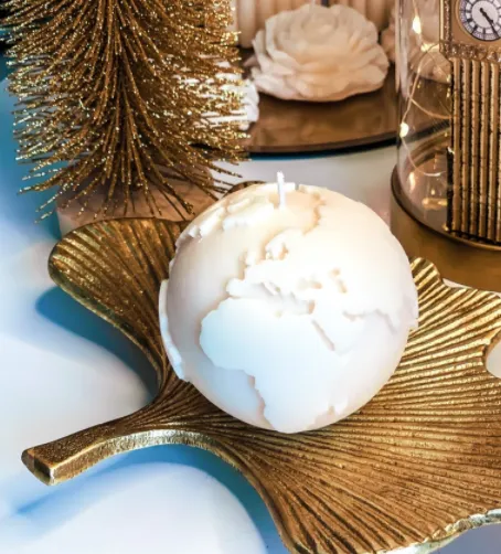Globe Candle, Sustainable Gifts, Eco Friendly Presents, Green Gift Ideas, Zero Waste Gifts, Environmentally Friendly Gifts, Earth Friendly Gifts, Recycled Gifts, Natural Gift Options, Eco Conscious Gifting, Green Living Gifts