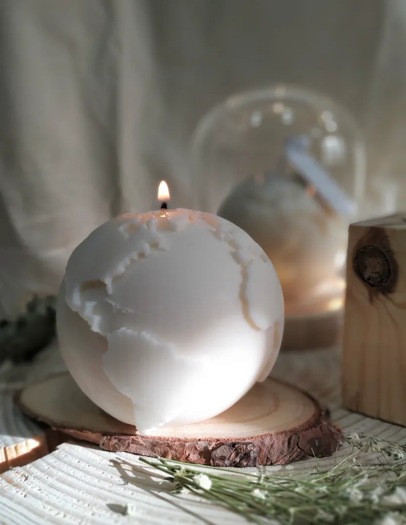 Globe Candle, Sustainable Gifts, Eco Friendly Presents, Green Gift Ideas, Zero Waste Gifts, Environmentally Friendly Gifts, Earth Friendly Gifts, Recycled Gifts, Natural Gift Options, Eco Conscious Gifting, Green Living Gifts