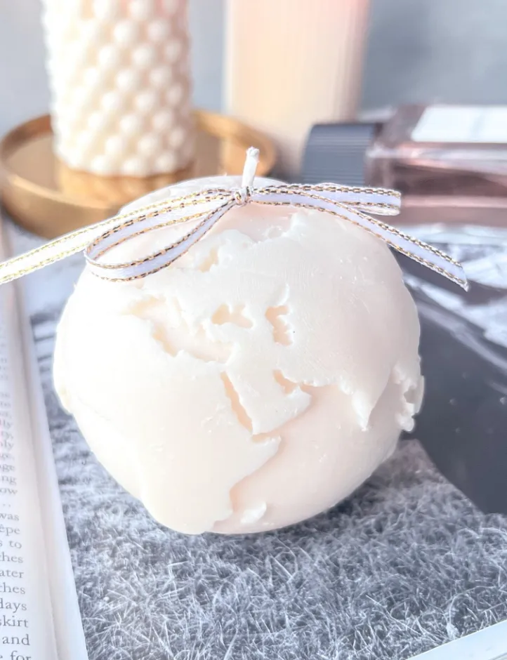 Globe Candle, Sustainable Gifts, Eco Friendly Presents, Green Gift Ideas, Zero Waste Gifts, Environmentally Friendly Gifts, Earth Friendly Gifts, Recycled Gifts, Natural Gift Options, Eco Conscious Gifting, Green Living Gifts