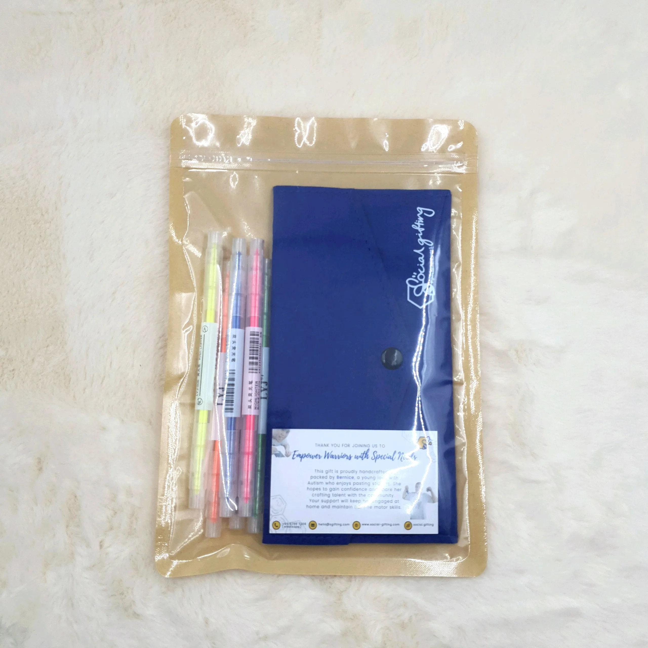 Highlighter Set With Felt Pouch