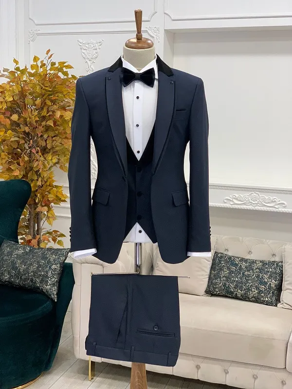 Navy Blue Slim Fit Groom Tuxedo Suit for Men by GentWith.com