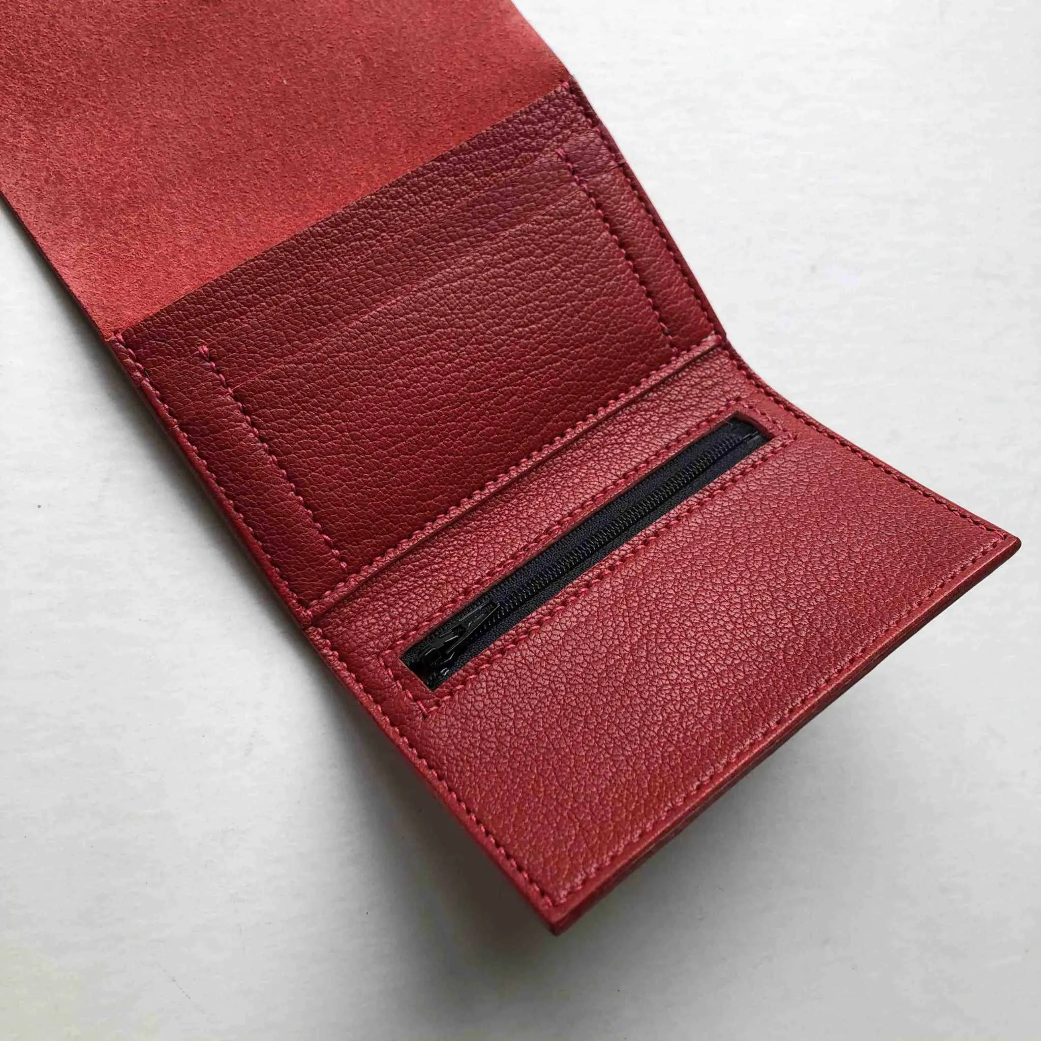 Nomad Mini Leather Women's Wallet in Green or Red