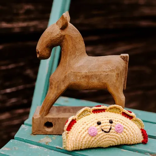 Pebble Friendly Taco Rattle