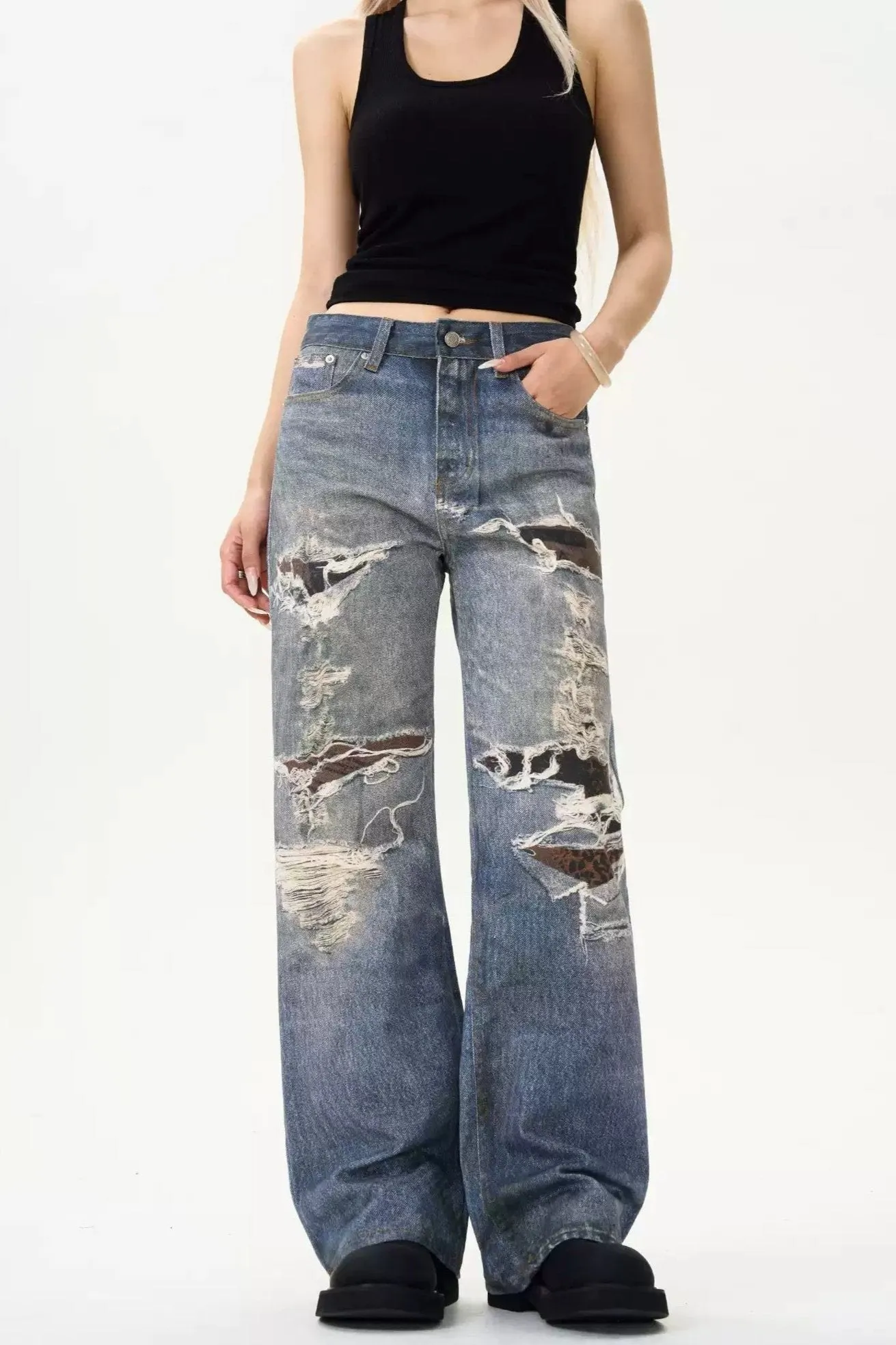 Rip Details Faded Jeans