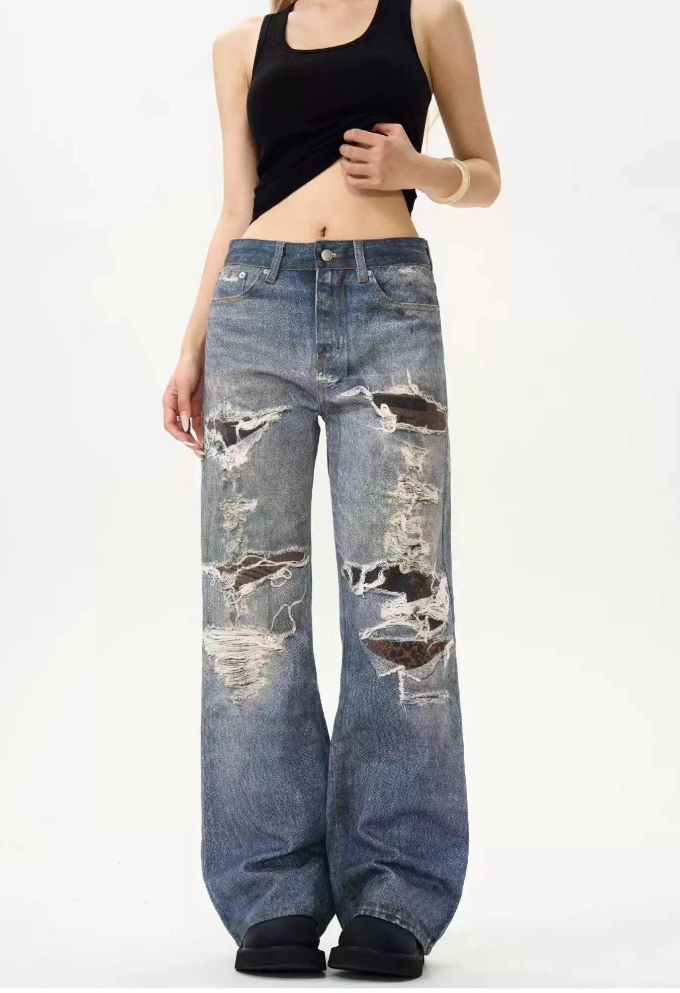 Rip Details Faded Jeans