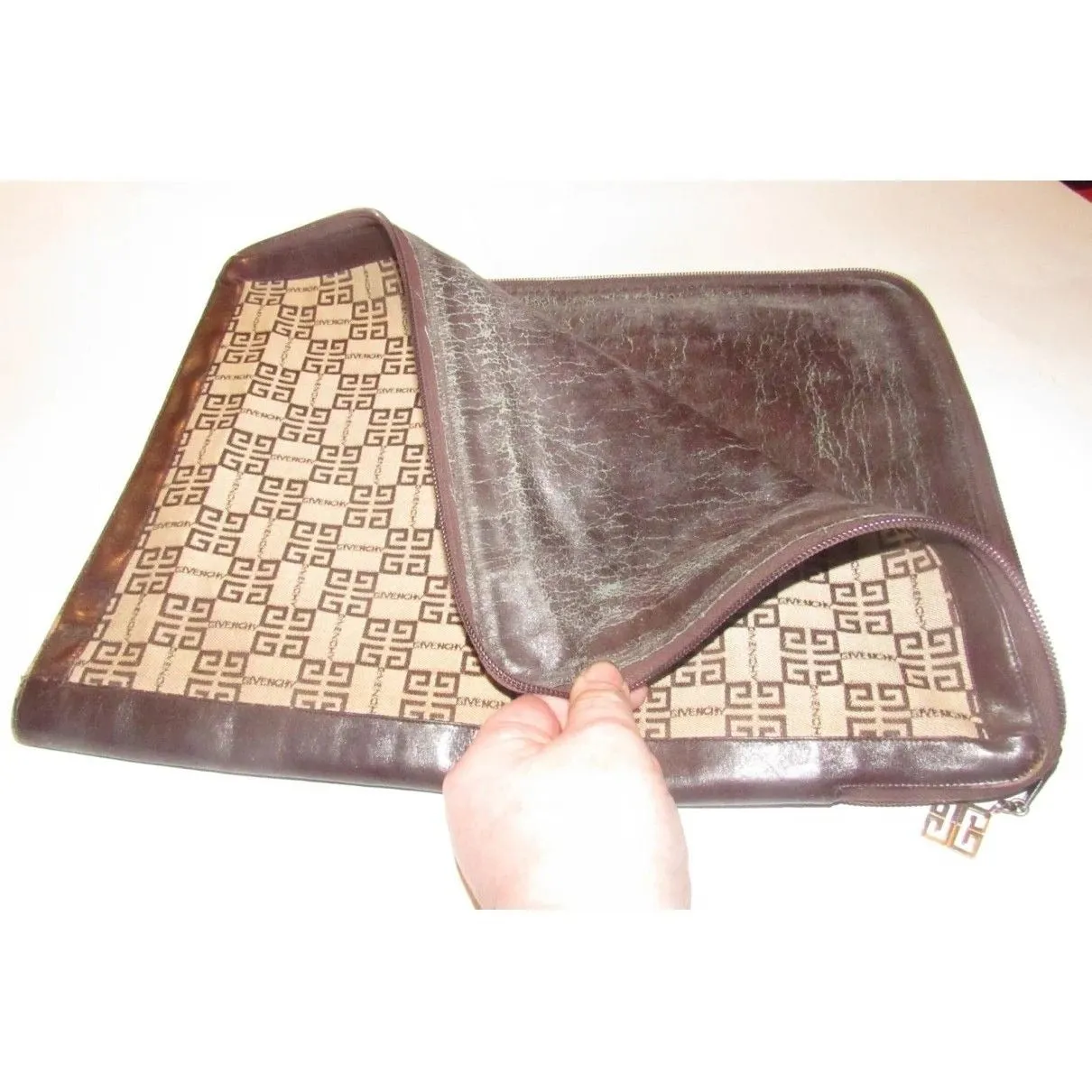 Vintage Givenchy, XL expandable clutch/laptop bag made with brown Givenchy logo print on beige canvas and brown leather
