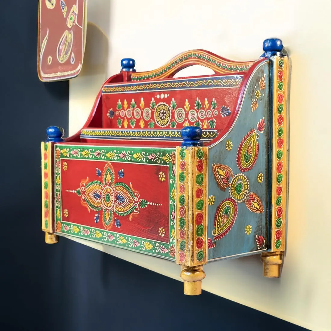 Wall Mount Magazine Holder | Newspaper Holder for Gate | Newspaper Magazine Stand Organizer | Letter Holder for Wall Hanging | Newspaper Storage Box for Home Gate (Handpainted Mango Wood)