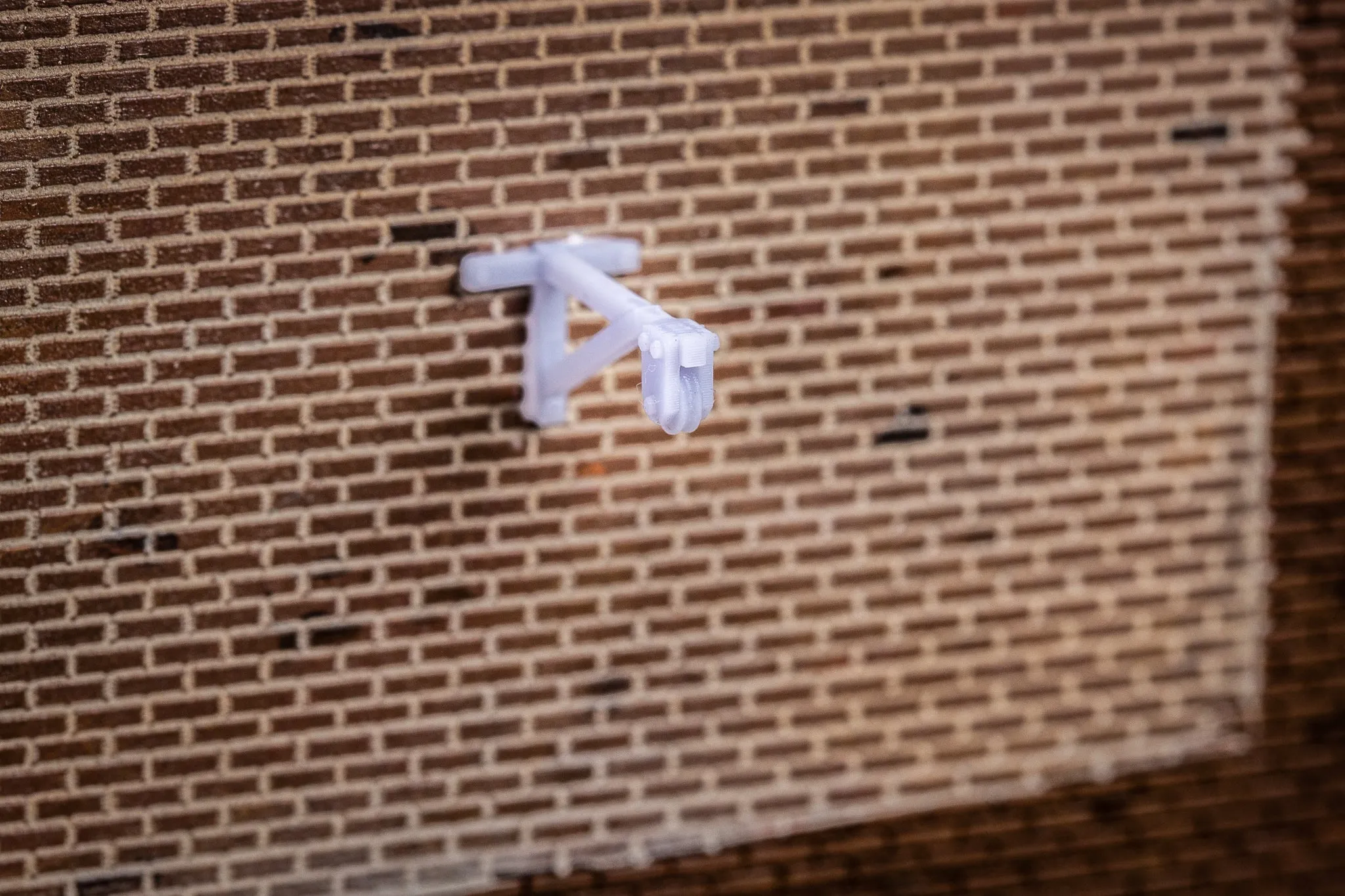 Wall Mounted Hoist Pulley - HO Scale